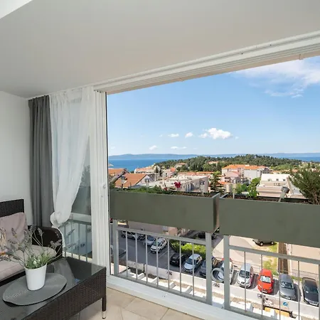 Ana Mit Atemberaubendem Meerblick Makarska